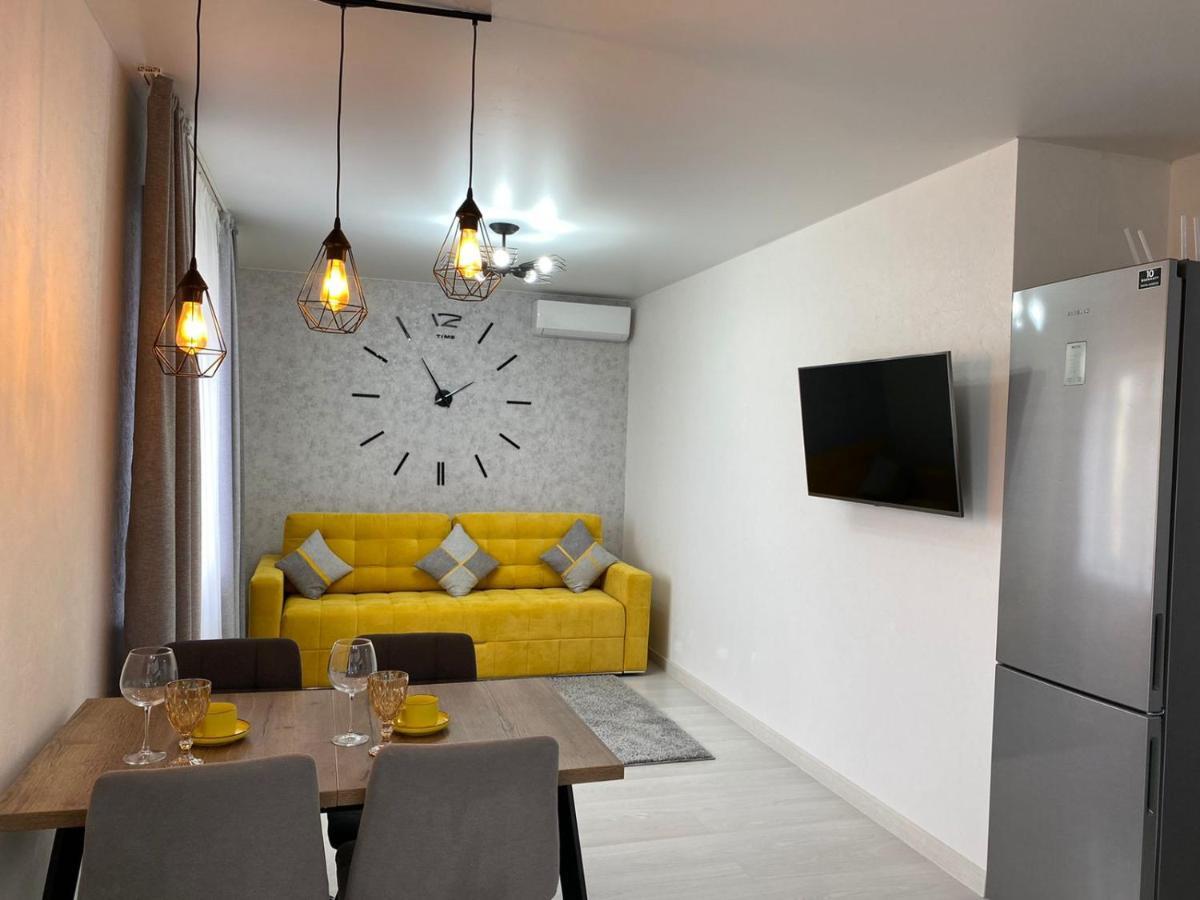 Vip Апартаменты На Жукова Oral Exterior foto